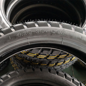 <span class=keywords><strong>Pneu</strong></span> de moto sport OEM à haute adhérence de <span class=keywords><strong>18</strong></span> <span class=keywords><strong>pouces</strong></span> 410 à <span class=keywords><strong>18</strong></span> nouveau boîtier de <span class=keywords><strong>pneu</strong></span> de remplacement en caoutchouc naturel tout-terrain - Product Image 6