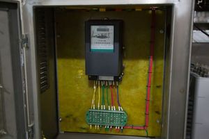 Jp điện áp thấp tích hợp <span class=keywords><strong>Power</strong></span> Feeder thép không gỉ kim loại trụ cột bảng điều chỉnh nhựa vật liệu thép phân phối thiết bị điện - Product Image 6