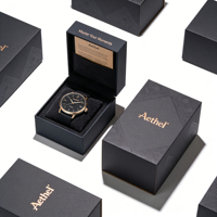 Boîte d'emballage cadeau magnétique en carton rigide EVA de haute qualité, durable, avec logo personnalisé, vente en gros, avec insert en mousse EVA