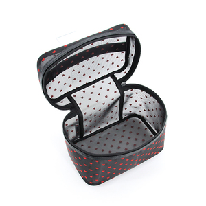 Organizer Cosmetico Estivo Durevole a Doppio Strato in Rete con Chiusura a Cerniera e Stampa a Cuore, Portatile e di Grande Capacità per Borsa da Viaggio - Product Image 4