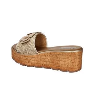 รองเท้าแตะส้นเตารีดสตูดิโอแฟชั่นสตรีสีเบจ 14113-E5 - Product Image 3