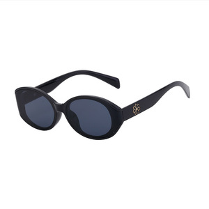 Lunettes de soleil à monture ovale noire pour femmes, Protection UV400, lentille en PC, Style Instagram, lunettes de soleil à la mode, pare-soleil de classe 2 - Product Image 1