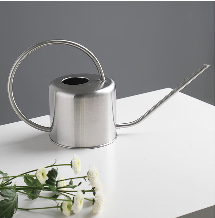Silberne Kupfer-Edelstahl-Giekanne im Retro-Design mit einfach zu  bedienendem Schwanenhals-Auslauf fr Zimmerpflanzen  Vintage-Giekanne|  Alibaba.com