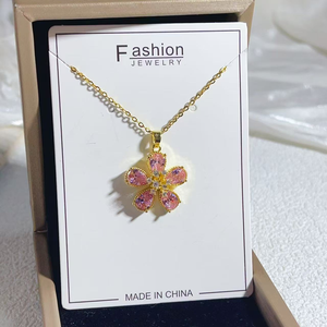 Collar con Colgante de Disco Floral y Cadena de Eslabones de Rodio Chapado en Oro y Cobre con Lazo Rosa Dulce para Regalo de Niña - <span class=keywords><strong>Mi</strong></span> <span class=keywords><strong>Hija</strong></span> - Product Image 3