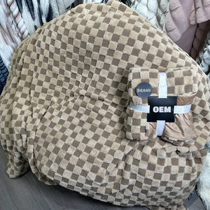 Manta <span class=keywords><strong>de</strong></span> Jacquard Catiónica con Diseño <span class=keywords><strong>de</strong></span> Tablero <span class=keywords><strong>de</strong></span> Ajedrez, Imitación <span class=keywords><strong>de</strong></span> Piel <span class=keywords><strong>de</strong></span> Conejo, Manta Súper Doble Capa, Manta Pequeña para el Hogar - Product Image 4