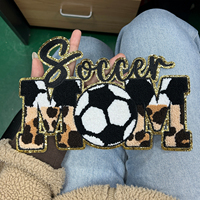 Nouveau design patchs en chenille pour maman de football logo personnalisé patch de broderie en chenille lettre de football maman patchs à repasser pour vêtements