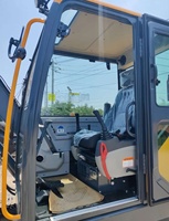 Mini-excavatrice sur chenilles Hyundai HX60G, moteur diesel, poids opérationnel de 5850 kg, excavatrice compacte en stock