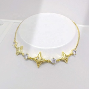 Pulsera de plata de ley 925 personalizada con dijes de luna y estrella, pulsera delicada con gemas de circonita, chapada en oro, para niñas. - Product Image 3