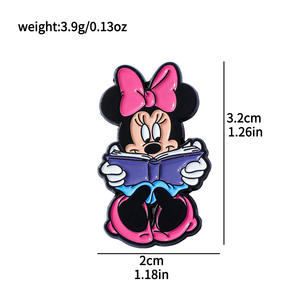 Lencana logam kreatif Mickey dan Minnie, Pin Dekorasi ukiran serbaguna bros tetesan minyak paduan menyenangkan dan lucu - Product Image 4
