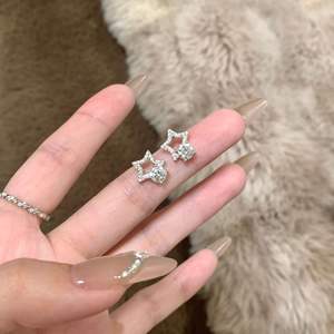 Ensemble collier et boucles d'oreilles en argent pur S925 avec pendentif étoile entièrement serti de diamants, chaîne de clavicule de luxe pour femmes avec bijoux fins étincelants - Product Image 2