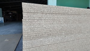 Precio de fabricante de Vietnam, hojas de aglomerado de 1220x2440mm, tablero de hebras orientadas, tablero de partículas de melamina laminado - Product Image 5