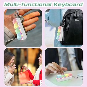 Porte-clés mécanique promotionnel personnalisé avec capuchon de clavier, idéal <span class=keywords><strong>pour</strong></span> <span class=keywords><strong>cadeau</strong></span>, breloque en plastique avec clip - Product Image 6