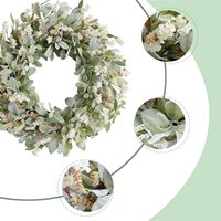 Guirlande de verdure artificielle réaliste de 40 cm avec fleurs blanches et feuilles d'oreilles de mouton pour la décoration de mariage et de la maison