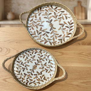 Plateau de service en bambou LORD avec poignée décorative à motif de feuilles, décoration d'intérieur en provenance de l'Uttar Pradesh - Product Image 2