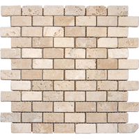 Mosaïque de carreaux en pierre de travertin blanc beige naturel Scarpa, taille aléatoire, bords naturels bruts