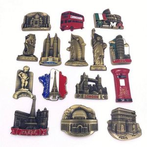 Imán de nevera de estaño con diseño de forma de pin de solapa dorado, recuerdo turístico duradero, colección de imanes magnéticos de Navidad - Product Image 1