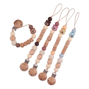 Nouveautés Attache-tétine anti-chute en <span class=keywords><strong>bois</strong></span> de hêtre avec <span class=keywords><strong>perles</strong></span> <span class=keywords><strong>lettres</strong></span> et anneau de dentition en silicone de qualité alimentaire - Product Image 1