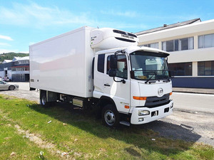 2023 toute nouvelle cabine de signal 3.5 tonnes corps de camion en fibre de verre poulet congelé camionnette réfrigérée camions à plaque froide à vendre - Product Image 2