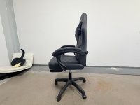 Fauteuil de Gaming Inclinable Exécutif Ergonomique en Cuir PU avec Repose-Pieds, Chaise d'Ordinateur Pivotante Style Racing, Base Métallique Moderne