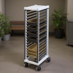 Carrello Portavassoi Cambro UGNPR11F18 a 18 Ripiani per Servizio Alimentare - Product Image 3