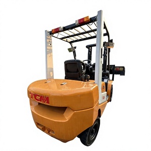 Offre Spéciale Chariot Élévateur Contrepoids TCM FD30 3 Tonnes d'Occasion à Moteur Diesel, Propulsion Arrière, Longueur Fourche 1070mm, Modèle 2021, Garantie 6 Mois, Tout-Terrain - Product Image 1