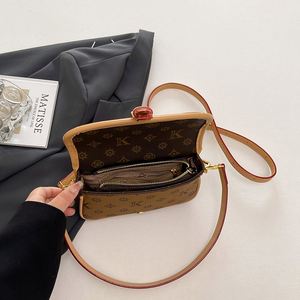 Fashionable Lady's PU Handbag with Polyester Lining Portable & Design. High Quality <b>Square</b> Shape for Daily Use - Product Image 2