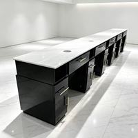 Station de travail pour ongles 5 places avec plateau en stratifié marbré, filtration d'air, accents dorés, prises électriques - Mobilier de salon
