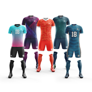 Maillot de foot recyclé, design gratuit, dernière collection, qualité supérieure, uniforme de foot personnalisé pour hommes - Product Image 4