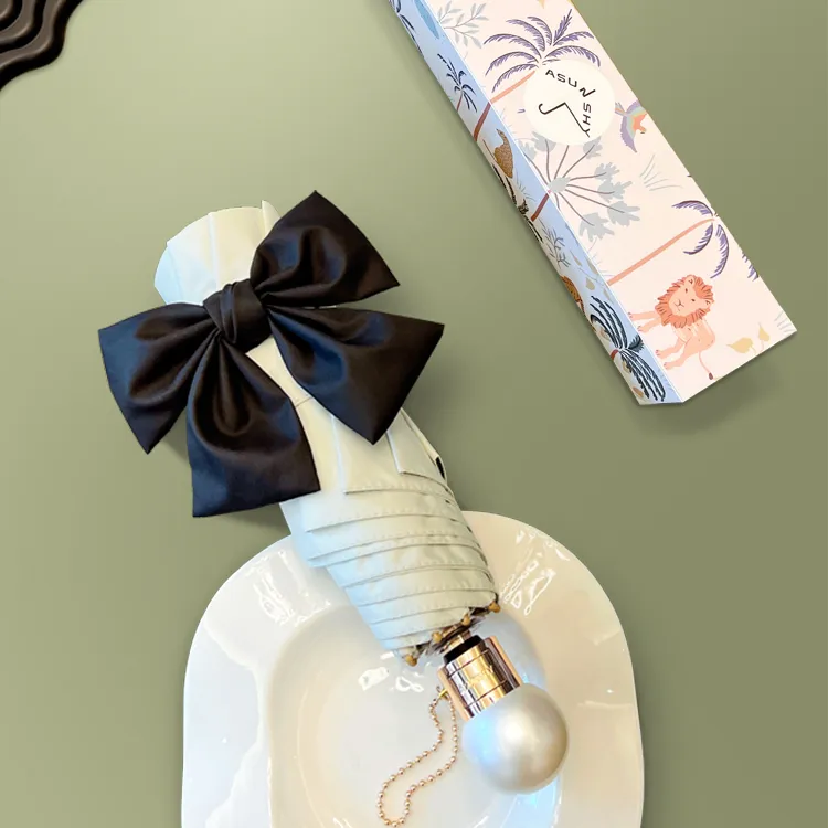 Custom special design umbrella wedding favors gifts guest graduation gifts promotional gift fold UV sun umbrella for women