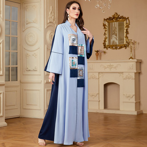 A-212 Dubaï Luxe Islamique Élégant Modeste Musulman Abaya <span class=keywords><strong>Kaftan</strong></span> Mode Épissage Motif Floral Bleu À Manches Longues Étage Longueur Maxi - Product Image 1