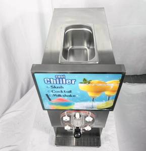 Petite machine à faire fondre la neige sur le comptoir, système de smoothies aux fruits frais pour le hall d'hôtel et le bar lounge - Product Image 2