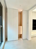 Mueble Balciny con Almacenamiento LED y Estantes Abiertos, Moderno, en Color Nogal, para Sala de Estar