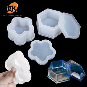 Stampi AK in Silicone e Resina Epossidica a Forma <span class=keywords><strong>di</strong></span> Cuore 3D per Colate <span class=keywords><strong>di</strong></span> Resina, Stampi Epossidici Quadrati e Stampi Esagonali per Colate <span class=keywords><strong>di</strong></span> Resina Cristallina per Artigianato Fai-da-Te - Product Image 1