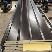 Panneaux sandwich en mousse de polyuréthane ignifuges pour la construction d'entrepôts, panneaux muraux isolés en PU les plus populaires