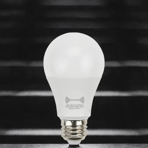 หลอดไฟ LED A60/A19 สำหรับใช้ภายในอาคาร 9W 12W AC พร้อมเซ็นเซอร์ตรวจจับความเคลื่อนไหว วัสดุพลาสติก ขั้ว E27/E26 ตรวจจับร่างกายมนุษย์ เหมาะสำหรับใช้ในสำนักงาน - Product Image 1