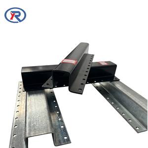 Poste de Acero Galvanizado para Cercas Agrícolas, Residenciales y Comerciales, Resistente a la Oxidación y Fácil de Instalar - Product Image 5