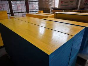 Pannelli per casseforme in <span class=keywords><strong>compensato</strong></span> a <span class=keywords><strong>3</strong></span> strati, design moderno, per edilizia, con <span class=keywords><strong>pannello</strong></span> giallo da 21 <span class=keywords><strong>mm</strong></span> E0 a basso contenuto di formaldeide - Product Image 2