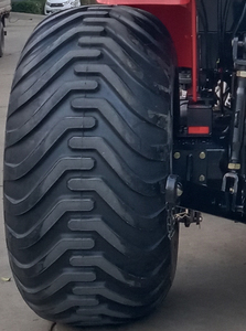 Tracteur CE Frame Cabin Heat AC 80HP avec accumulateur de frein et transmission 8+2 - Product Image 3
