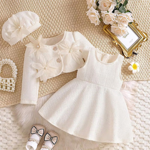 Set di <span class=keywords><strong>Abbigliamento</strong></span> per Bambini all'Ingrosso, Vestito <span class=keywords><strong>Invernale</strong></span> Floreale a Maniche Lunghe in Poliestere, 3 Pezzi con Cappello Berretto per Bambina - Product Image 1