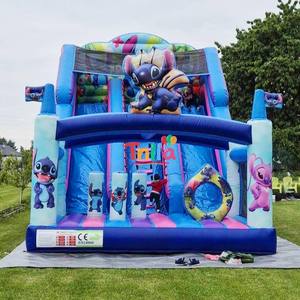 Château gonflable Stitch avec parcours d'obstacles, structure gonflable durable au design unique - Product Image 1