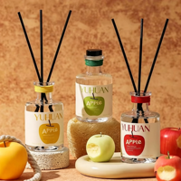 Diffuseur de parfum sans flamme en forme de petite bouteille de vin, idéal pour les chambres, les salons et les salles de bain, pour éliminer les odeurs et rafraîchir l'air.