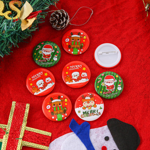 Broches navideños bonitos, broches de dibujos animados de Papá Noel, aleación de estaño, accesorios navideños unisex, pequeños regalos - Product Image 1