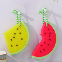 Éponge de bain de fruits populaire colorée en gros corps/visage douche pastèque en forme d'éponge de bain pour le corps