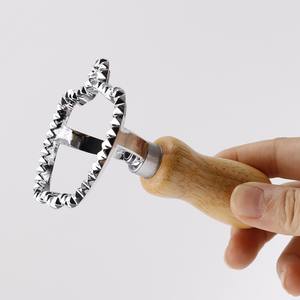 <span class=keywords><strong>Emporte</strong></span>-pièce en alliage de zinc <span class=keywords><strong>pour</strong></span> Halloween avec manche en bois, moule à citrouille <span class=keywords><strong>pour</strong></span> raviolis, compatible lave-vaisselle <span class=keywords><strong>pour</strong></span> les délices de la pâtisserie - Product Image 3