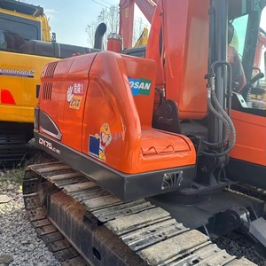 รถขุดขนาดเล็ก Doosan Dx75/Dx75lc-9c มือสอง น้ำหนัก 7.5 ตัน ยี่ห้อเกาหลี เครื่องยนต์ยันมาร์ รุ่นปี 2023 น้ำหนัก 7520 กิโลกรัม ชั่วโมงการทำงานต่ำ ได้รับการรับรองมาตรฐาน CE - Product Image 5