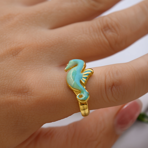 แหวนม้าน้ำ สแตนเลส 316L ชุบทอง PVD เครื่องประดับแฟชั่น - Product Image 3