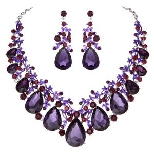 Set di Collana e <span class=keywords><strong>Orecchini</strong></span> di Lusso con Cristalli, Gioielli da Sposa con Strass a Goccia per Feste e Cerimonie - Product Image 4
