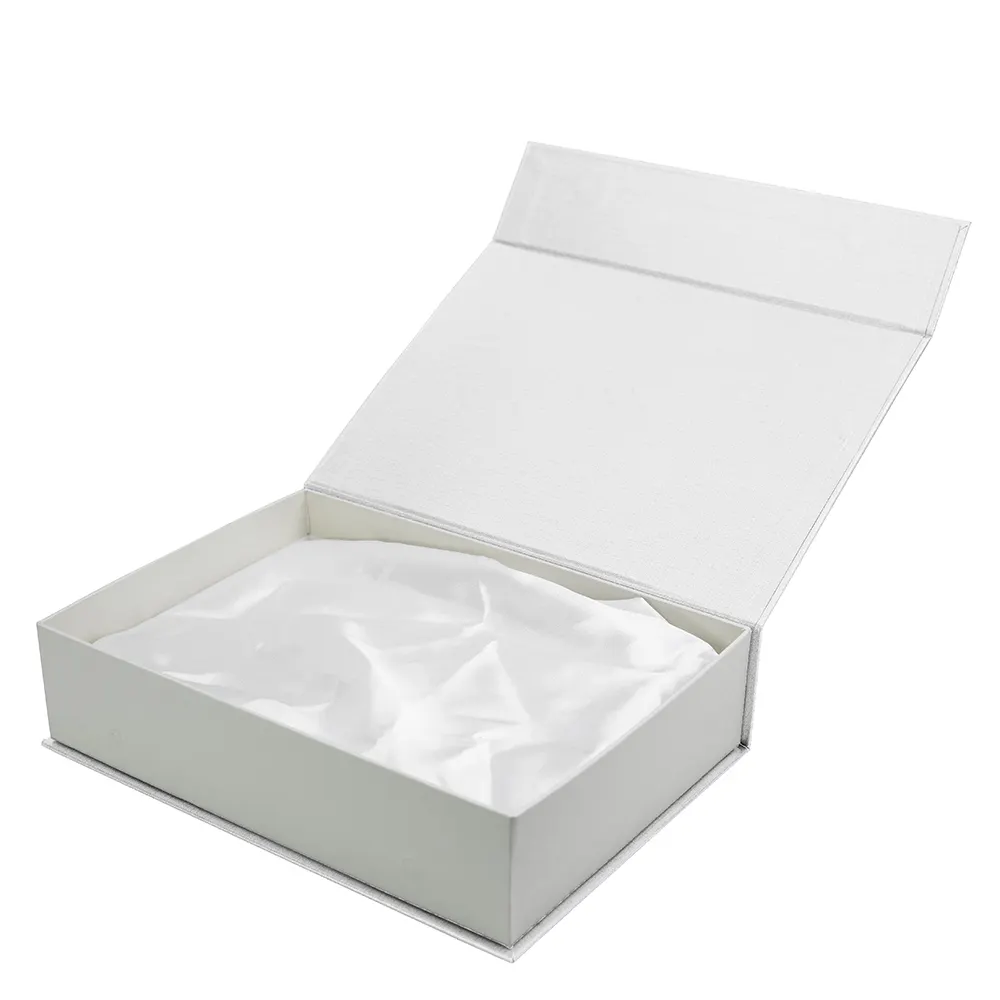 Valise en carton papier Petit emballage Boîtes cadeaux magnétiques noires et blanches avec couvercle magnétique