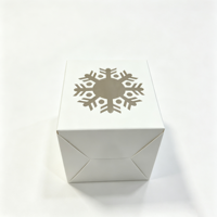 Boîtes en papier personnalisées imprimées en gros pour les fêtes : Boîtes à collations, bonbons et biscuits sur le thème de Noël avec flocons de neige et sapins de Noël