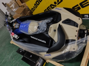 Vente flash - Modèle BRP 90HP Sea-Doo Motor Boat BRP Spark Trixx 90 Modèle 2025 - Product Image 5